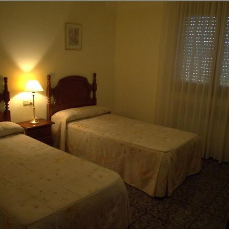 Hostal El Violi Cardona Luaran gambar