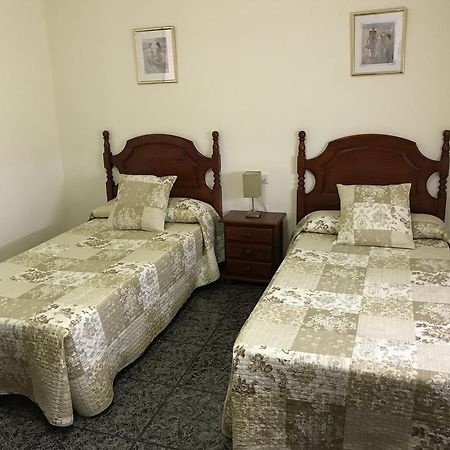 Hostal El Violi Cardona Luaran gambar